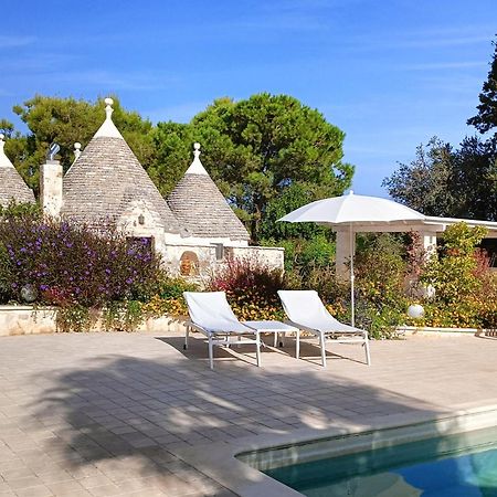 Trullo Bosco Libero Ostuniヴィラ エクステリア 写真