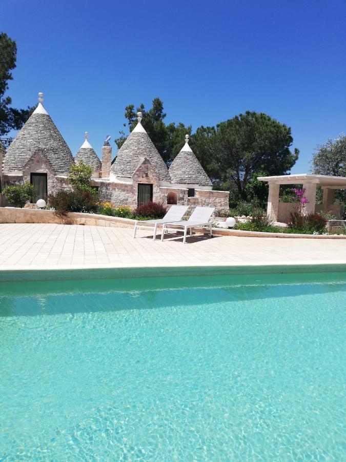 Trullo Bosco Libero Ostuniヴィラ エクステリア 写真