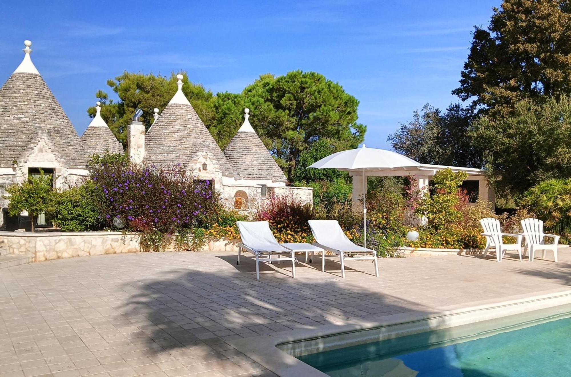 Trullo Bosco Libero Ostuniヴィラ エクステリア 写真